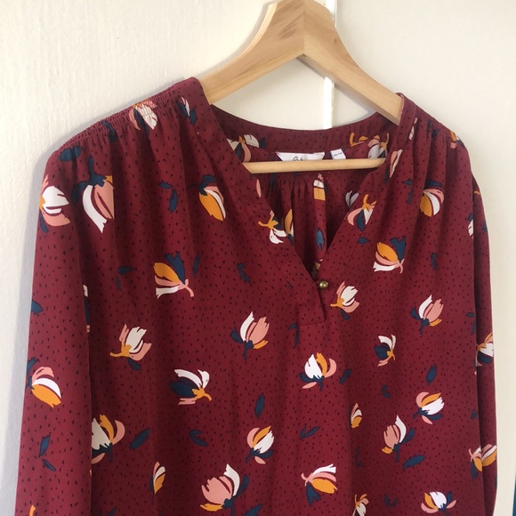 DONATED - Reitmans blouse - Picture 16 of 17